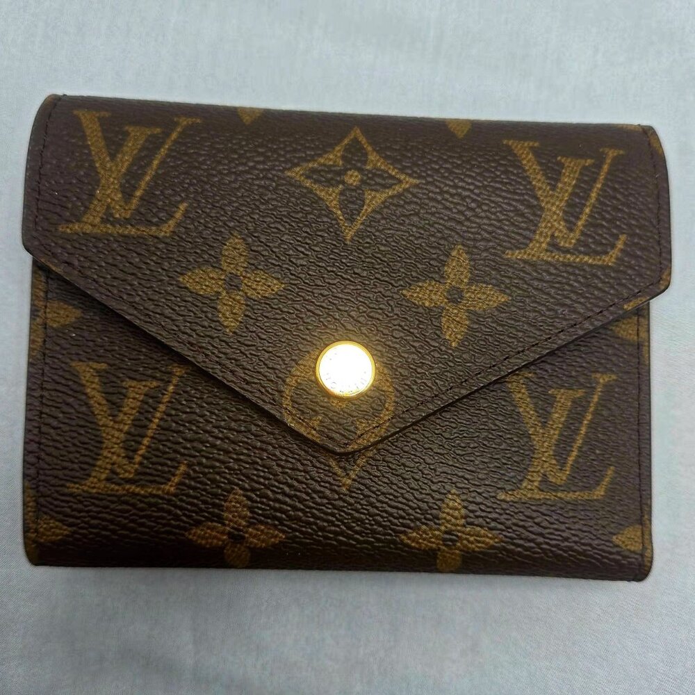 Louis Vuitton Victorine Wallet - Picture 3 of 6